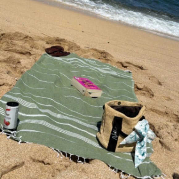 New never used hand made "green" turkish beach towel. - Picture 1 of 3